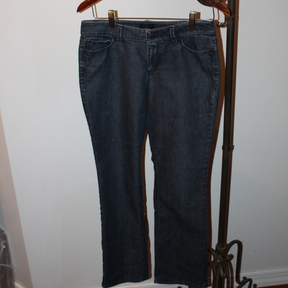 Ann Taylor Curvy Jeans Size 4